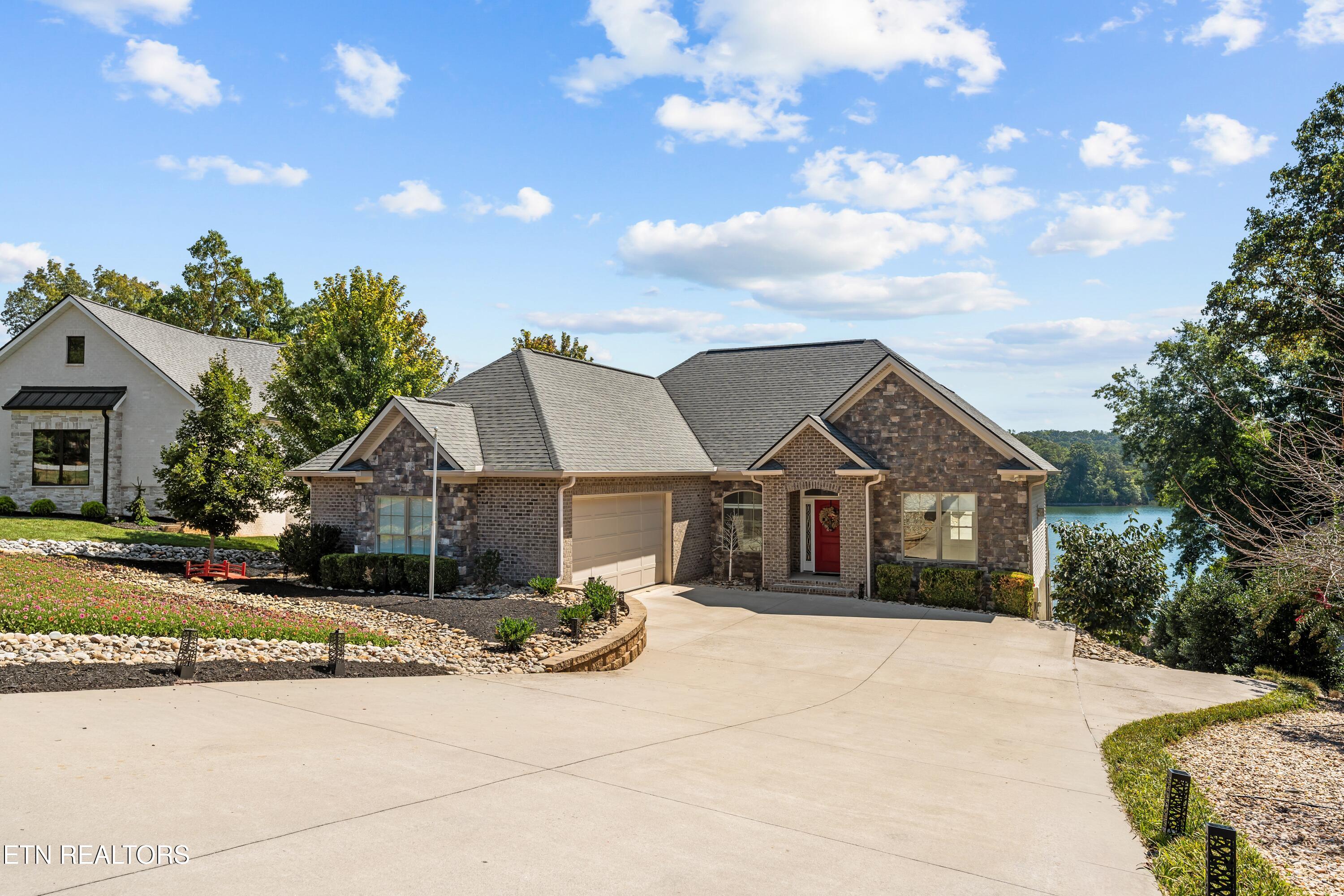 215 Tecumseh Way