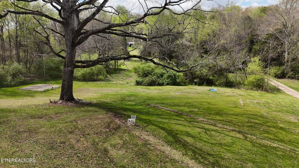 Photo of 176 County Road 733, Calhoun, TN 37309 (MLS # 1335590)