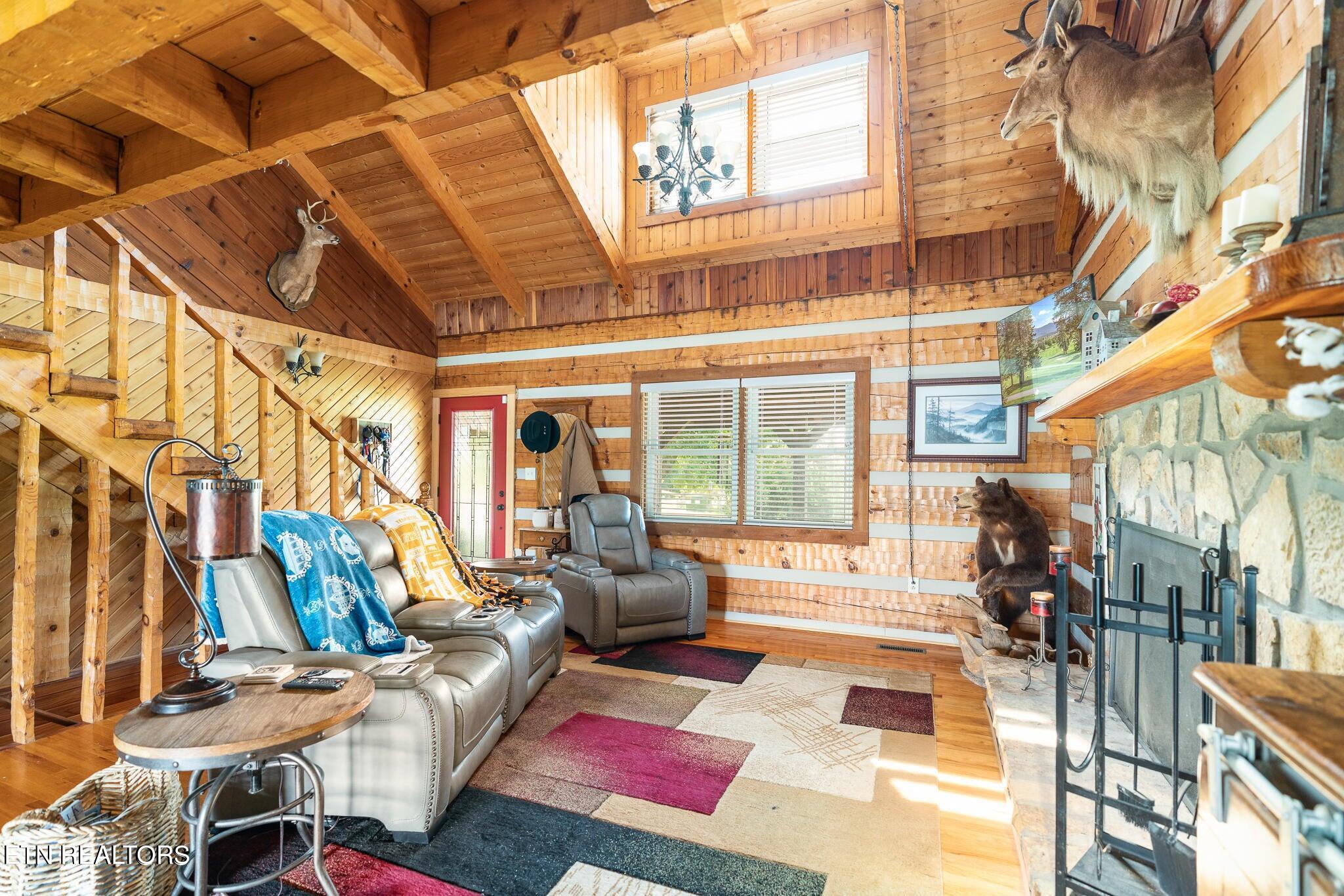 1116 Lake Ridge Drive