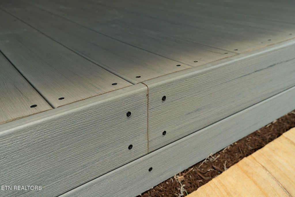 Photo of 1116 Lake Ridge Drive, Dandridge, TN 37725 (MLS # 1300939)