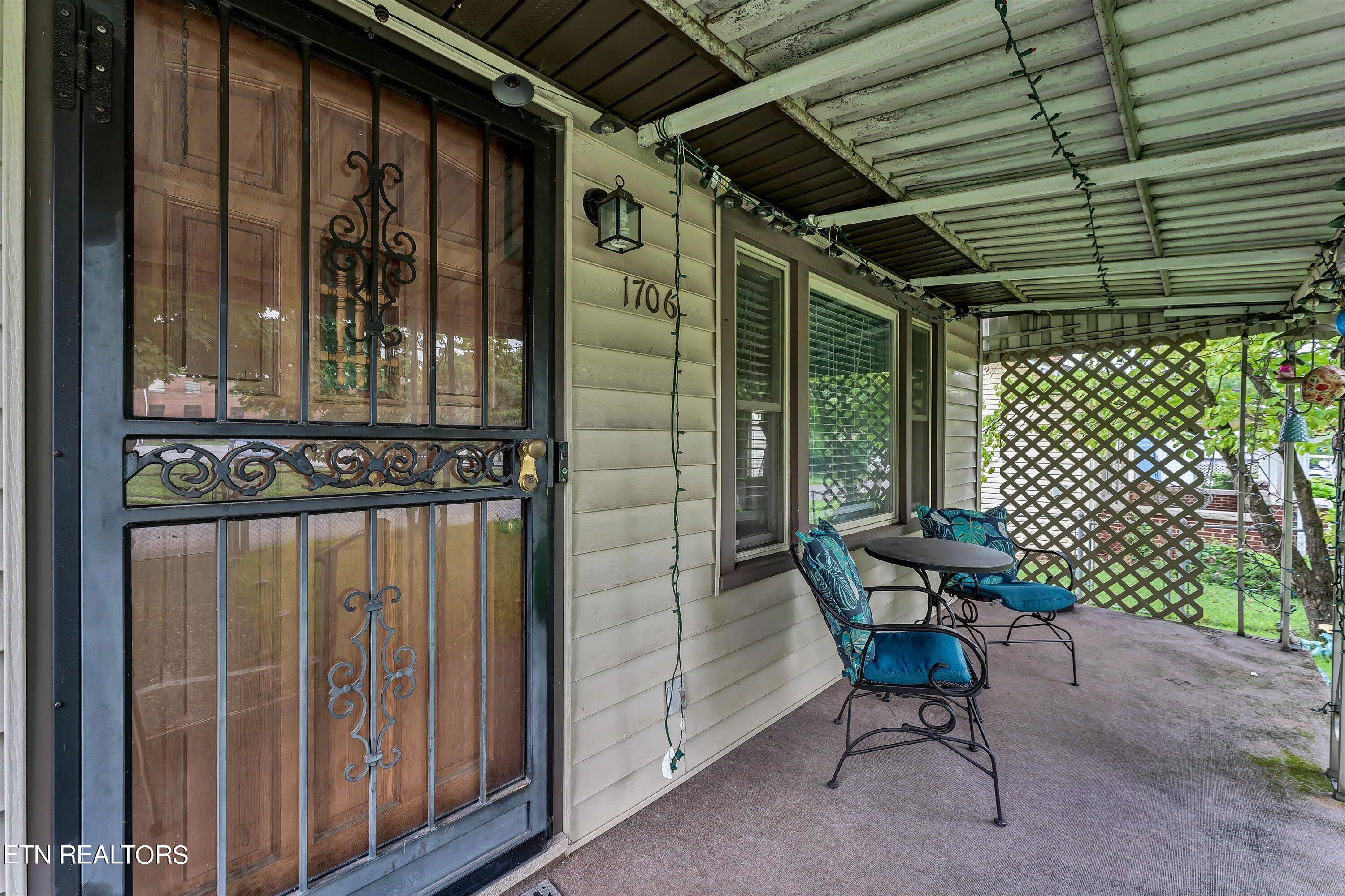 1706 Lawson Ave