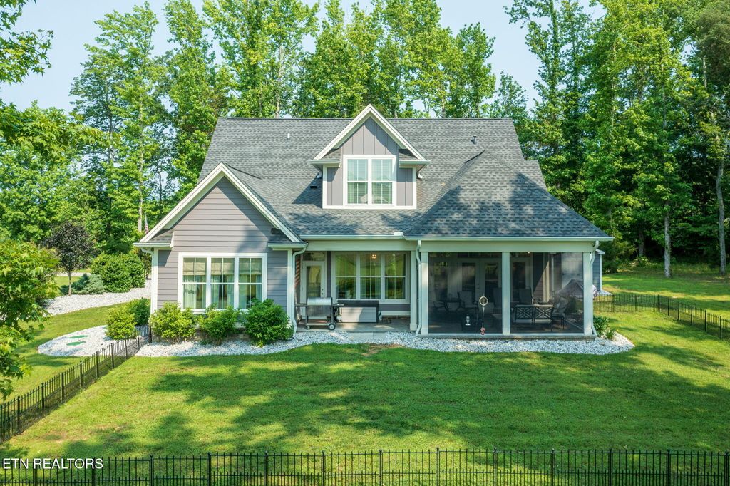 Photo of 241 W Shore Drive, Rockwood, TN 37854 (MLS # 1303549)
