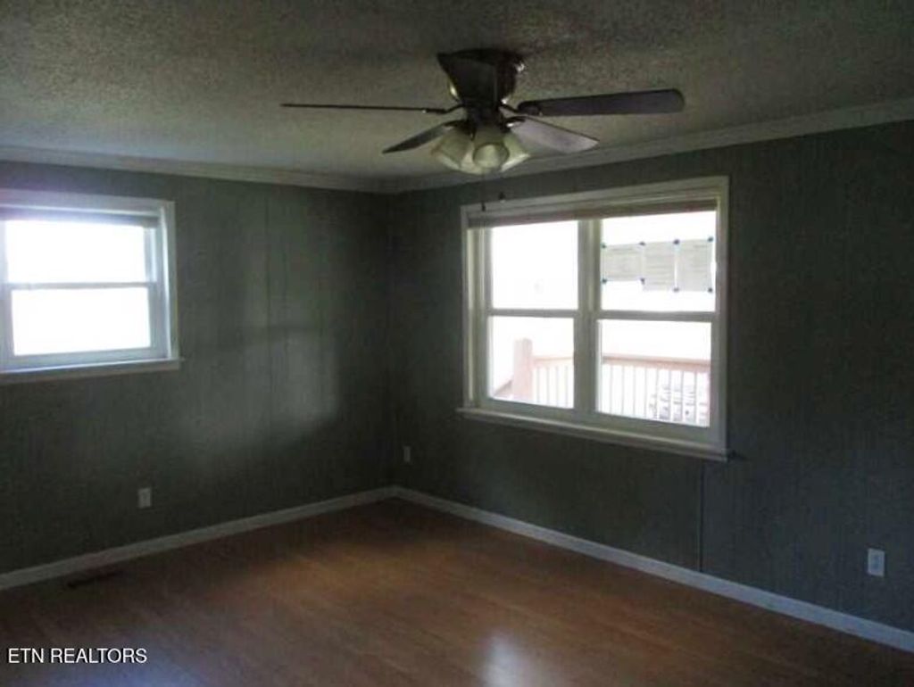 Photo of 916 Monroe Circle, Madisonville, TN 37354 (MLS # 1318737)