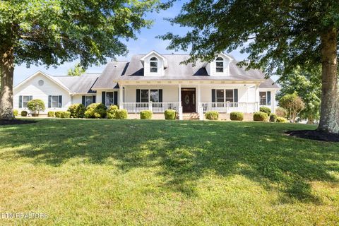 Single Family Residence in Maryville TN 3705 Colonel Jim Drive.jpg