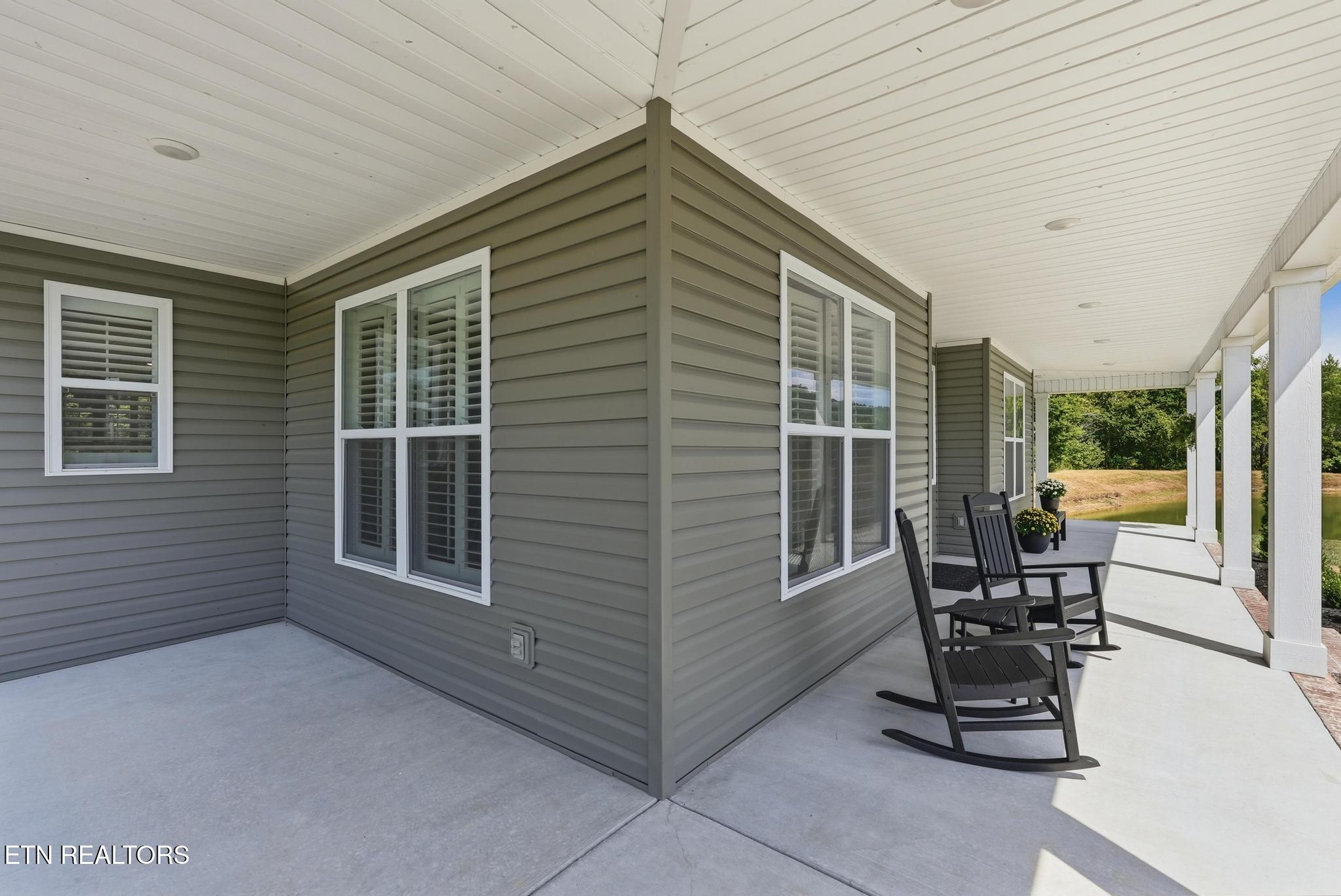 1692 Highland Mountain Rd