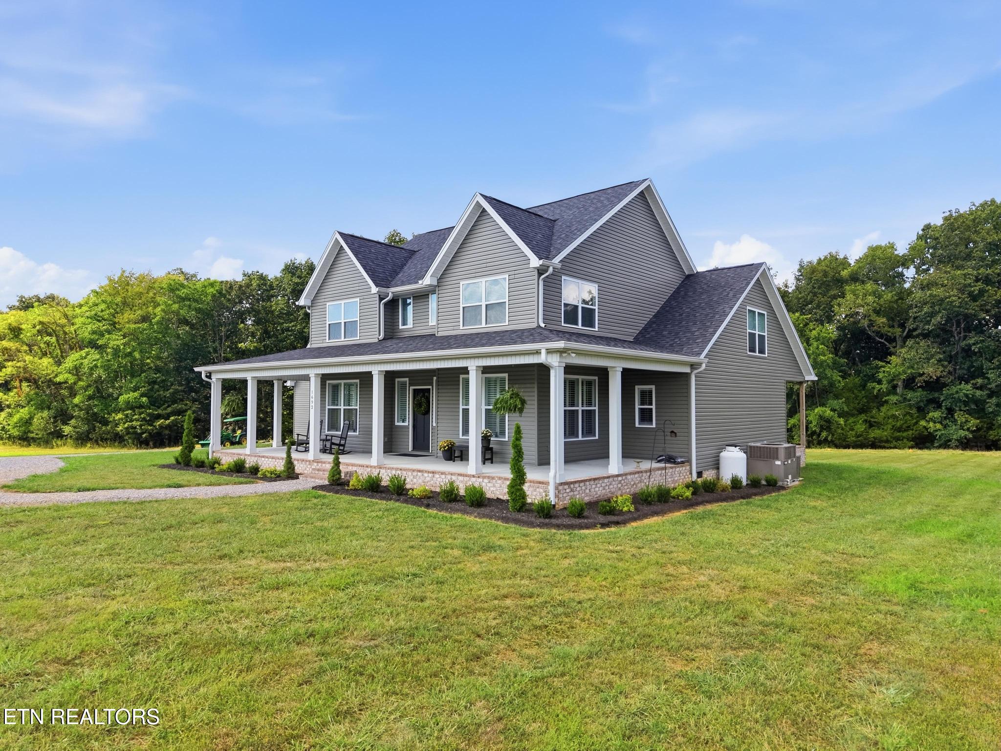 1692 Highland Mountain Rd