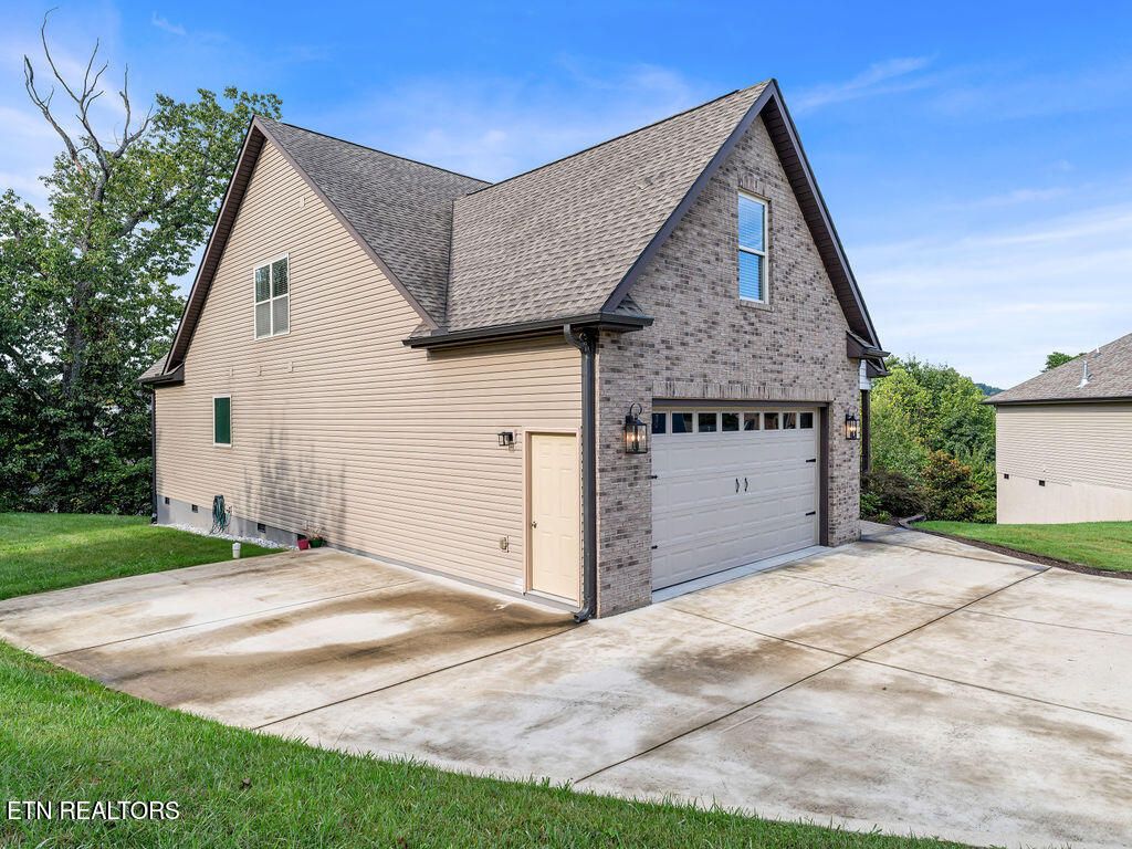 Photo of 6436 Glen Eagle Lane, Knoxville, TN 37921 (MLS # 1318184)
