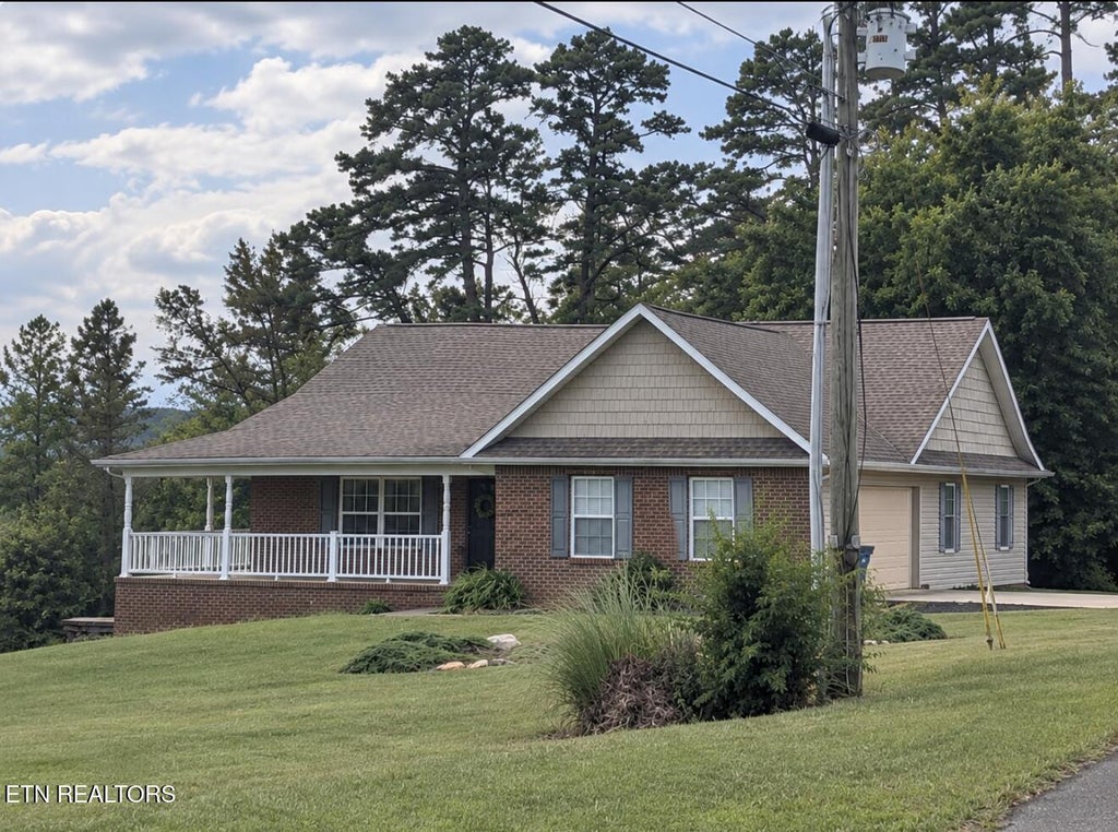 Photo of 235 John Bouldin Drive, Maryville, TN 37801 (MLS # 1355123)