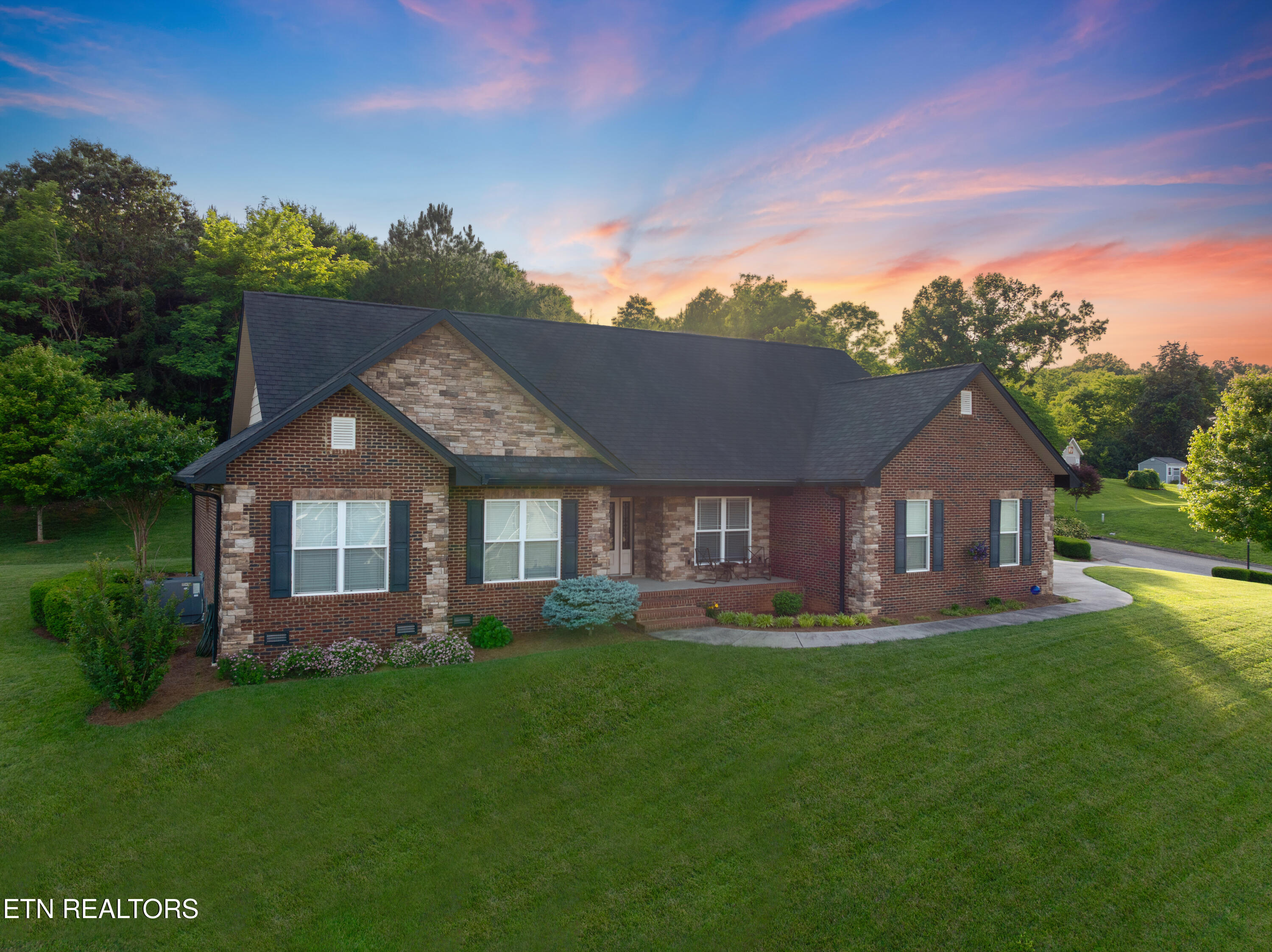 5484 Shadow Branch Lane