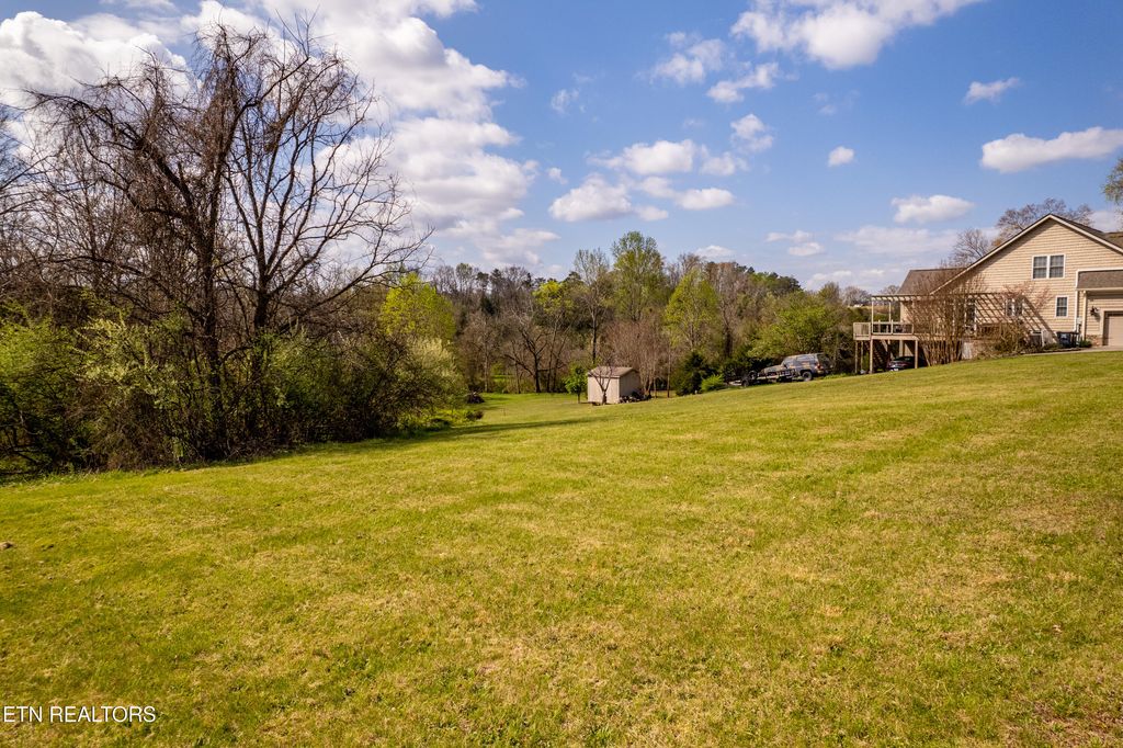 Photo of 2526 Red Wing Way, Maryville, TN 37801 (MLS # 1335095)