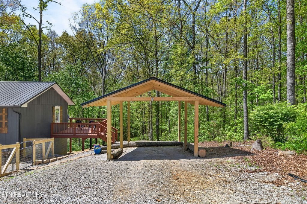 Photo of 106 Windcrest Drive, Jamestown, TN 38556 (MLS # 1338254)