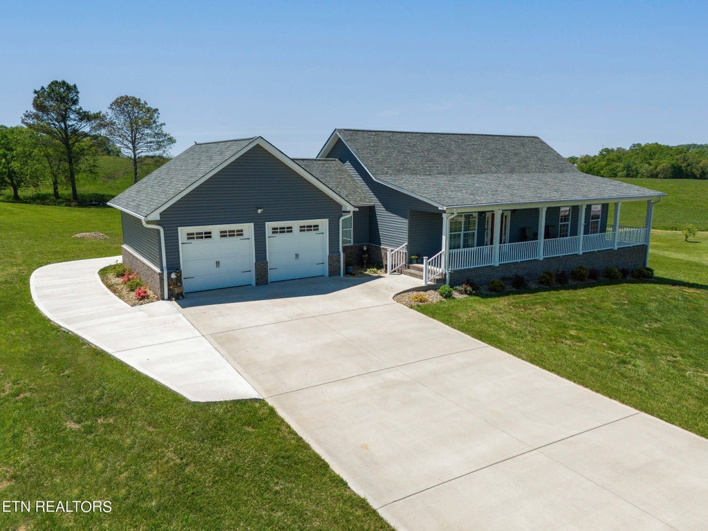 Photo of 158 Old Hickory Circle, Madisonville, TN 37354 (MLS # 1343373)