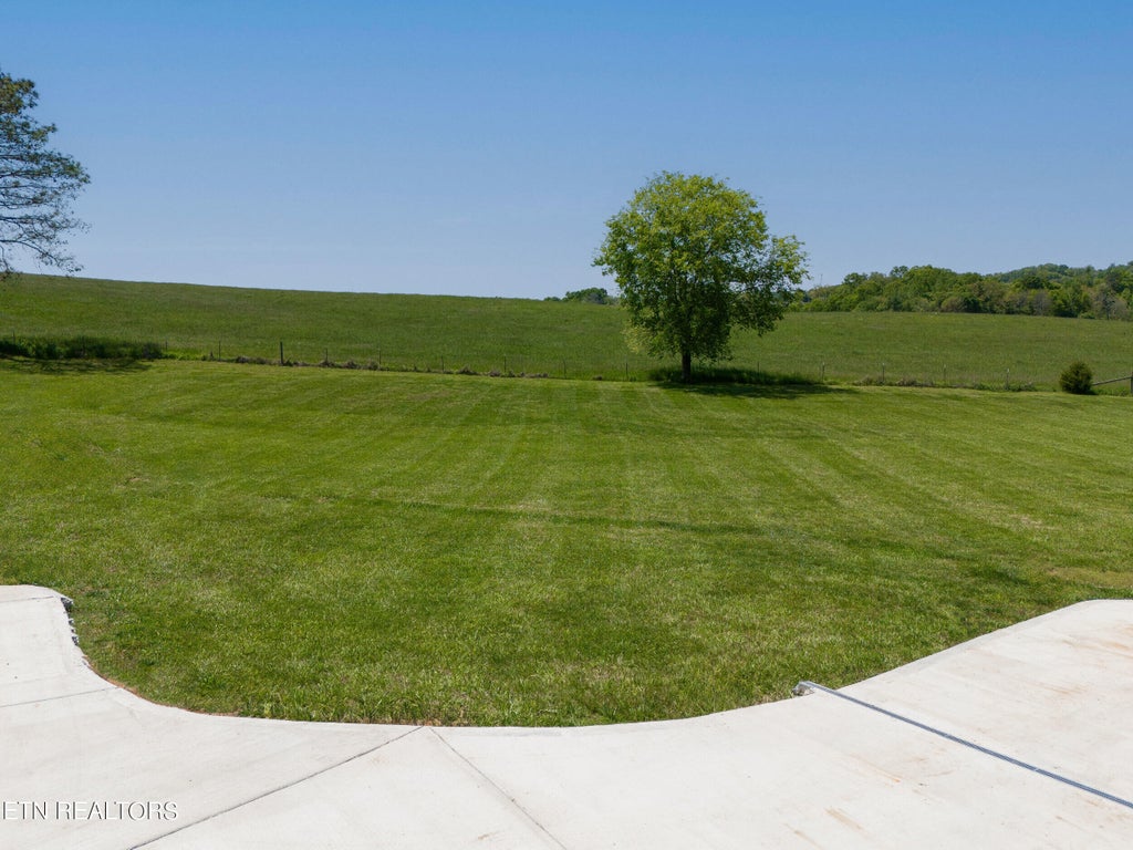 Photo of 158 Old Hickory Circle, Madisonville, TN 37354 (MLS # 1343373)