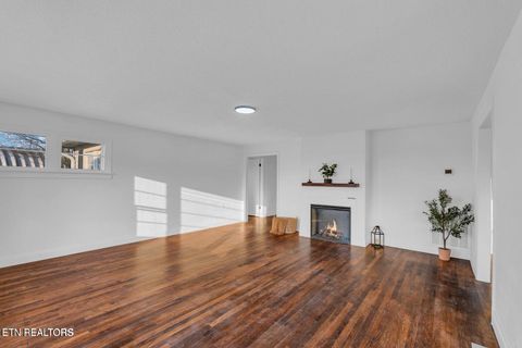 Tiny photo for 251 Country View Road, Crossville, TN 38571 (MLS # 1339456)
