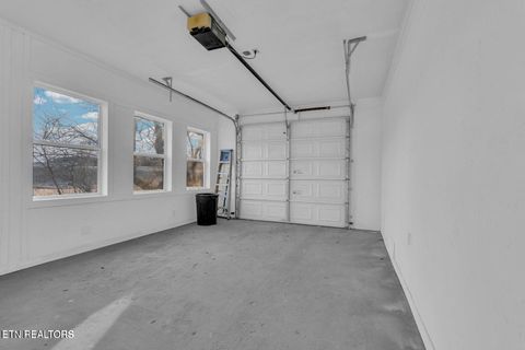 Tiny photo for 251 Country View Road, Crossville, TN 38571 (MLS # 1339456)