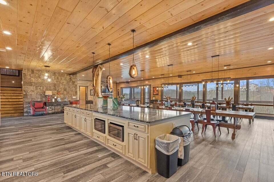 1485 Sleepy Valley Lane