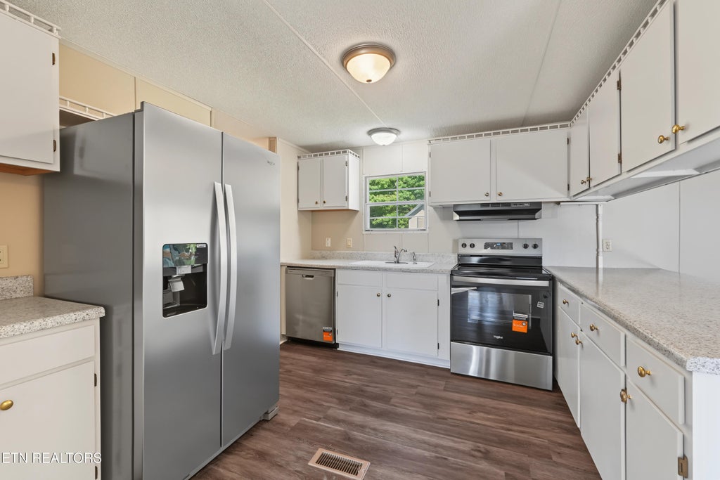 Photo of 1528 Hiwassee Rd, Sweetwater, TN 37874 (MLS # 1358468)