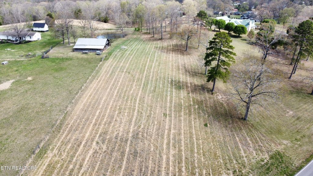 Photo of 1353 Davis Ferry Rd, Loudon, TN 37774 (MLS # 1335219)
