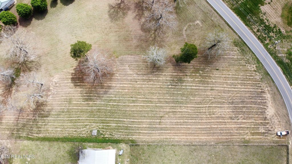 Photo of 1353 Davis Ferry Rd, Loudon, TN 37774 (MLS # 1335219)