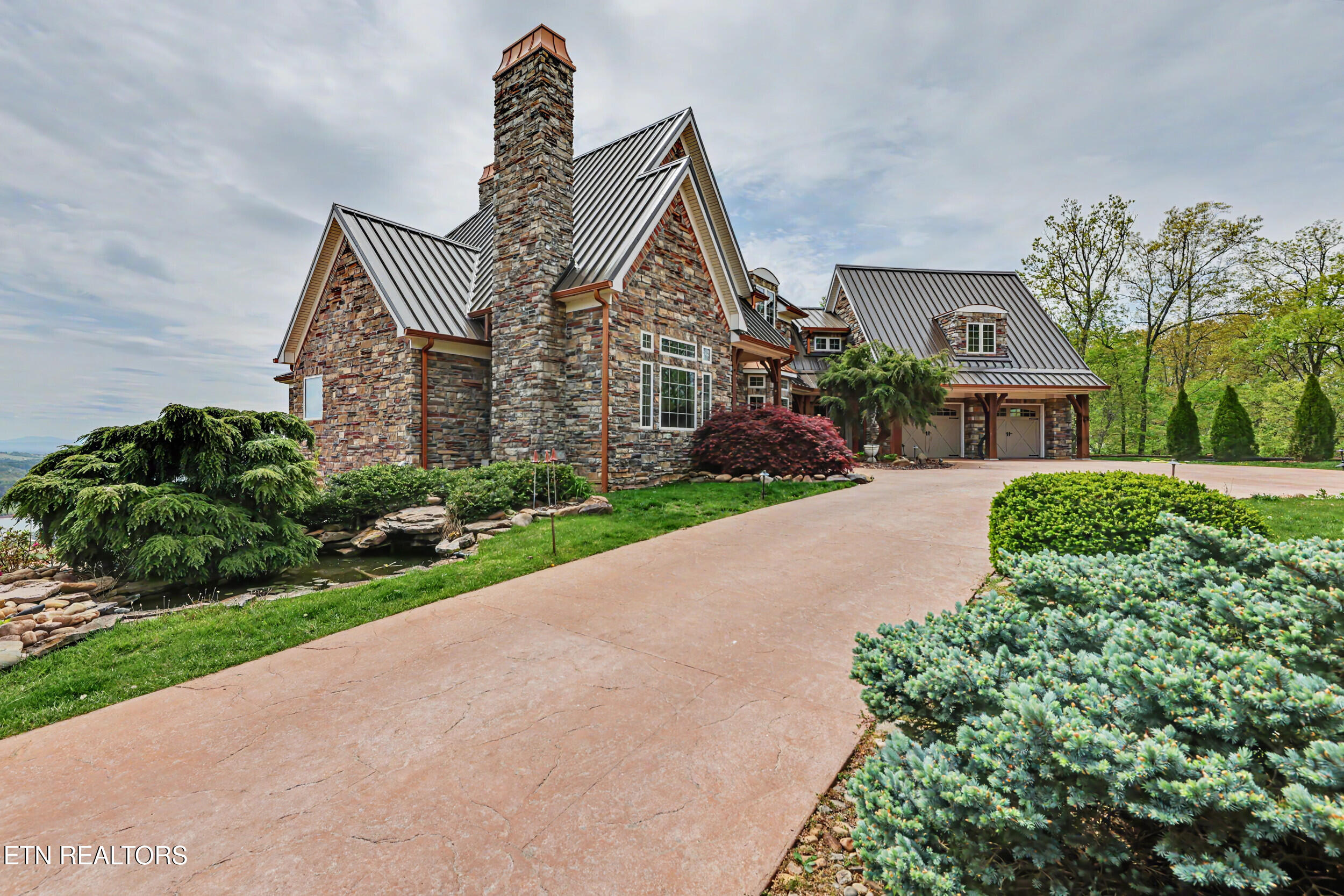 498 Proffitt Ridge Rd