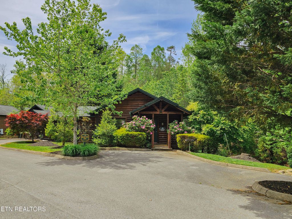 Photo of 515 Houser Rd, Gatlinburg, TN 37738 (MLS # 1299068)