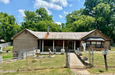 Photo of 1418 Lewis Ave, Knoxville, TN 37920 (MLS # 1341654)
