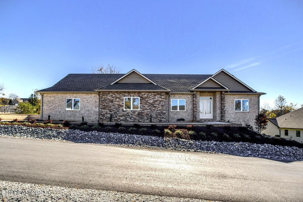 Photo of 119 Hanani Tr, Vonore, TN 37885 (MLS # 1293952)