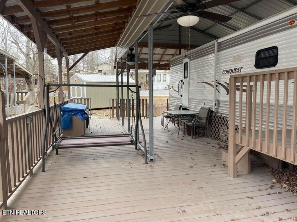 Photo of 950 Forest Ln &amp; Chestnut Oak Dr, Crossville, TN 38571 (MLS # 1292748)
