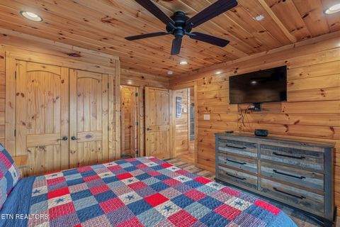 Tiny photo for 2681 Briley Way, Sevierville, TN 37862 (MLS # 1335860)