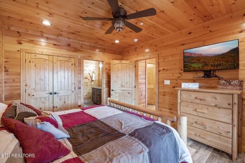 Tiny photo for 2681 Briley Way, Sevierville, TN 37862 (MLS # 1335860)