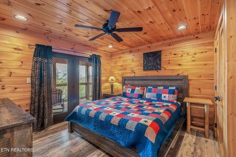 Tiny photo for 2681 Briley Way, Sevierville, TN 37862 (MLS # 1335860)