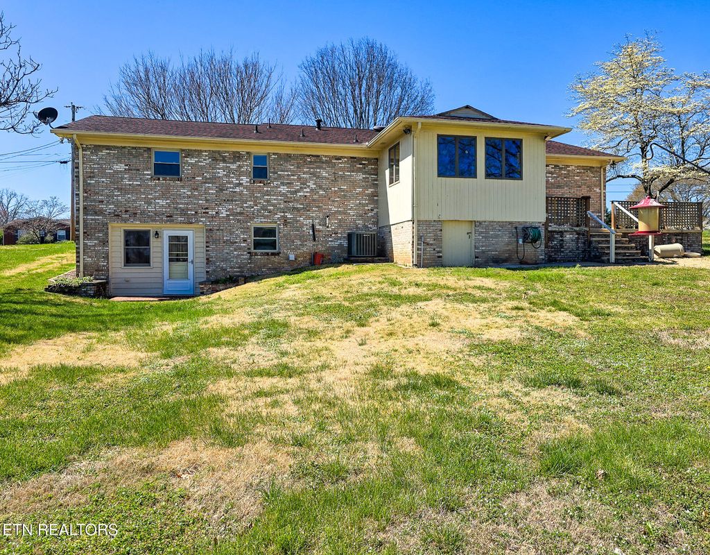 Photo of 508 Greencrest Drive, Maryville, TN 37803 (MLS # 1335730)