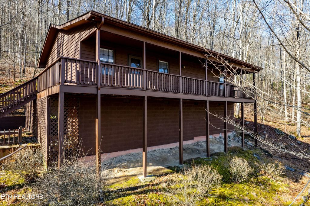 Photo of 1061 Old Cades Cove Rd, Townsend, TN 37882 (MLS # 1288297)