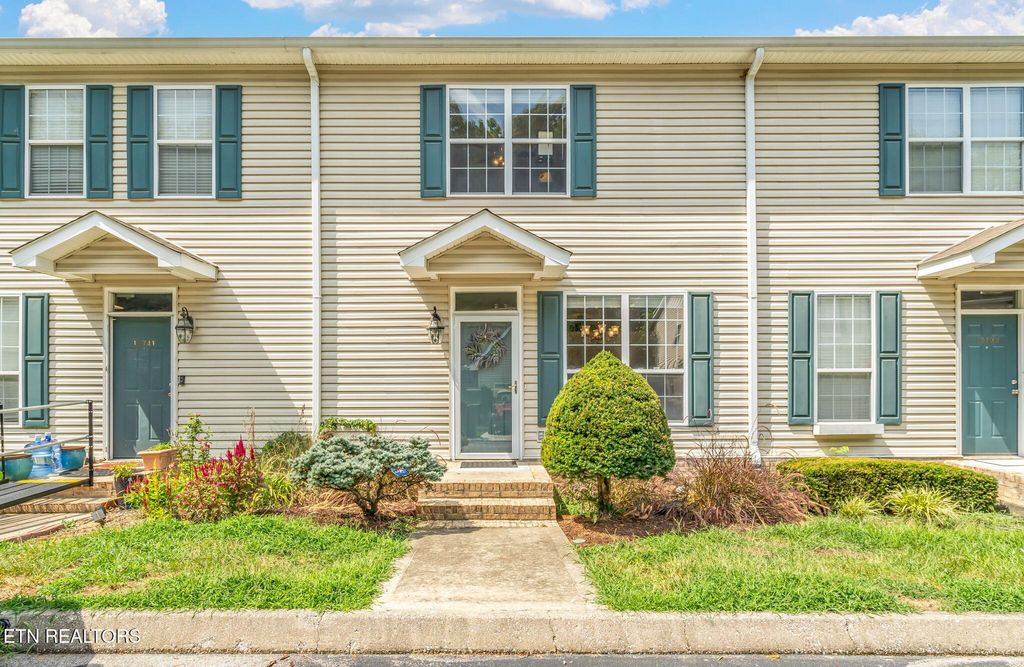 Photo of 10737 Prince Albert Way, Knoxville, TN 37934 (MLS # 1313395)