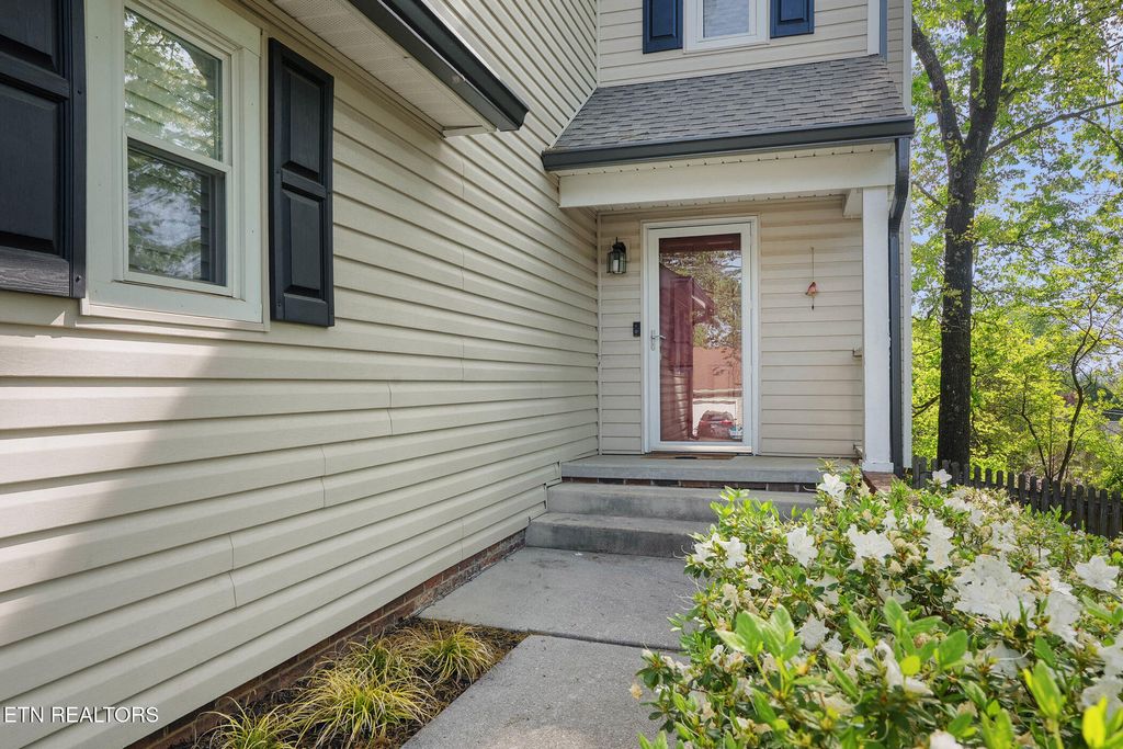 Photo of 9140 Colchester Ridge Rd, Knoxville, TN 37922 (MLS # 1336956)
