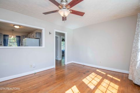 Tiny photo for 303 Canterbury Drive, Knoxville, TN 37920 (MLS # 1333536)
