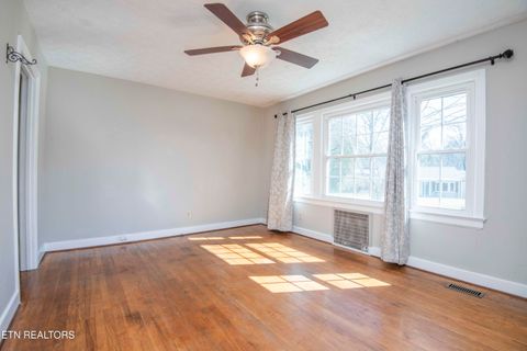 Tiny photo for 303 Canterbury Drive, Knoxville, TN 37920 (MLS # 1333536)