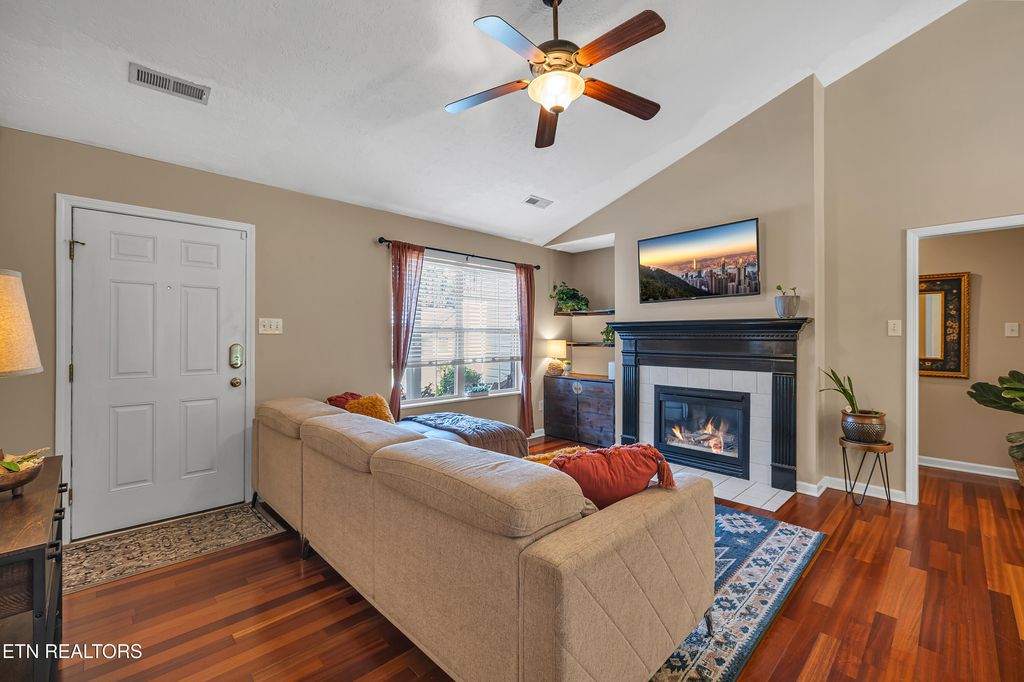 Photo of 2444 Brierbrook Lane, Knoxville, TN 37921 (MLS # 1317419)