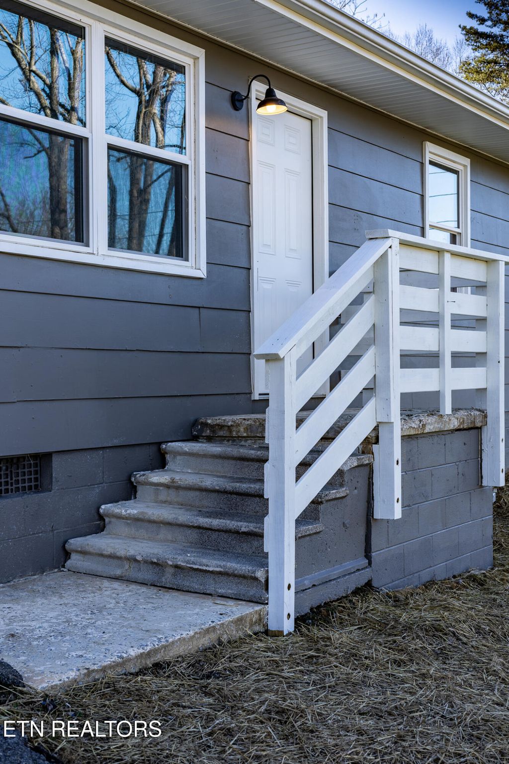 Photo of 622 Black Jack Rd, Rockwood, TN 37854 (MLS # 1327824)