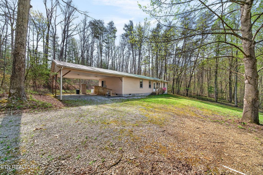 Photo of 4067 Blaylock Rd, Crossville, TN 38572 (MLS # 1339594)