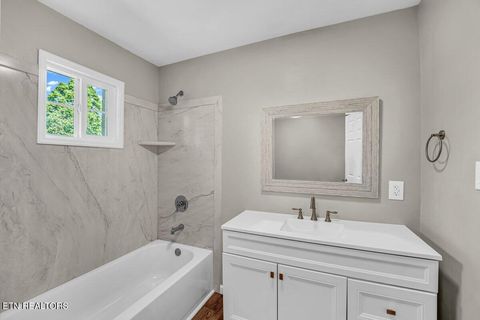 Tiny photo for 513 W Ridgecrest Drive, Kingston, TN 37763 (MLS # 1338407)