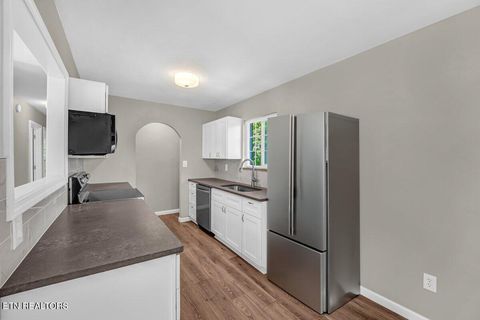 Tiny photo for 513 W Ridgecrest Drive, Kingston, TN 37763 (MLS # 1338407)