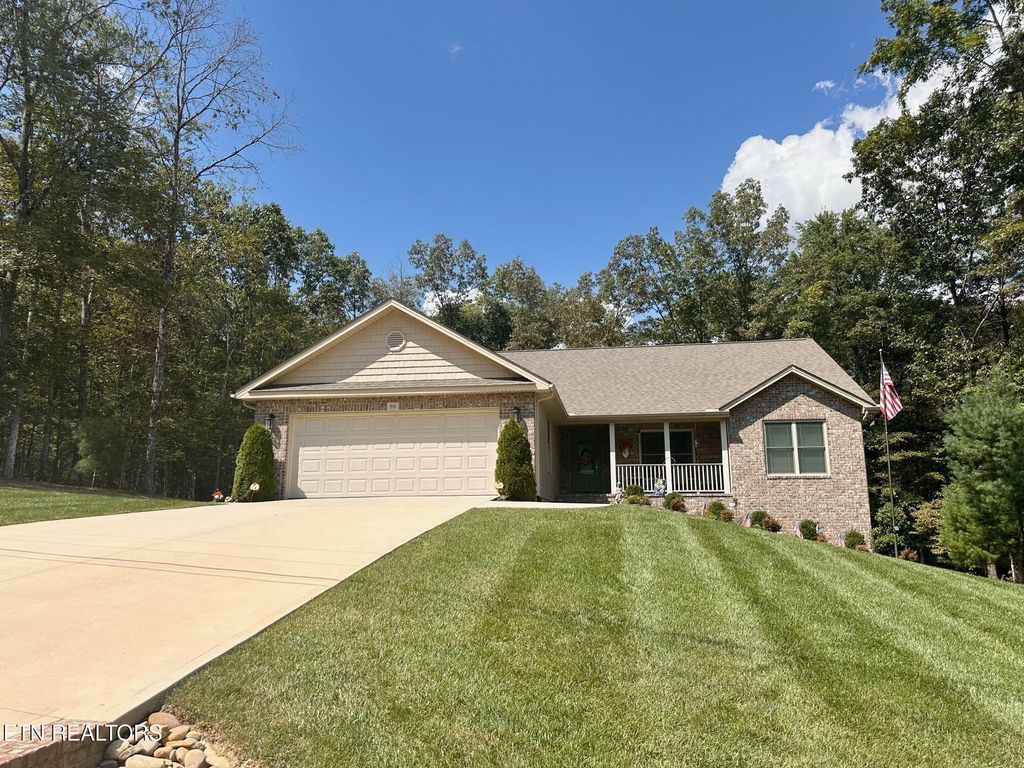 Photo of 66 Lytham Way, Crossville, TN 38558 (MLS # 1313827)