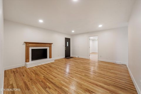 Tiny photo for 891 W Cunningham St, Alcoa, TN 37701 (MLS # 1340801)