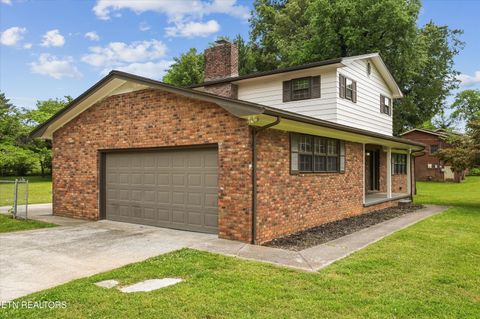 Tiny photo for 891 W Cunningham St, Alcoa, TN 37701 (MLS # 1340801)