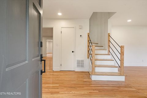 Tiny photo for 891 W Cunningham St, Alcoa, TN 37701 (MLS # 1340801)
