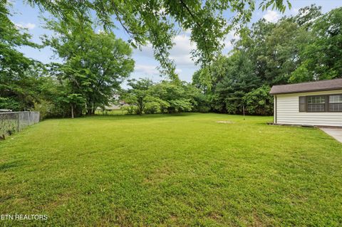 Tiny photo for 891 W Cunningham St, Alcoa, TN 37701 (MLS # 1340801)