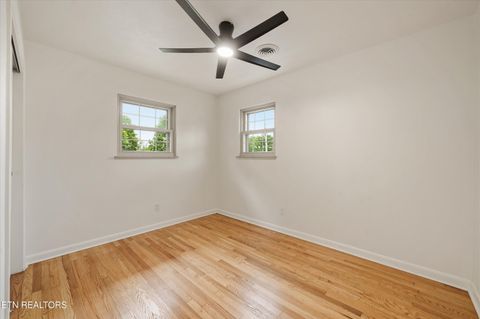 Tiny photo for 891 W Cunningham St, Alcoa, TN 37701 (MLS # 1340801)