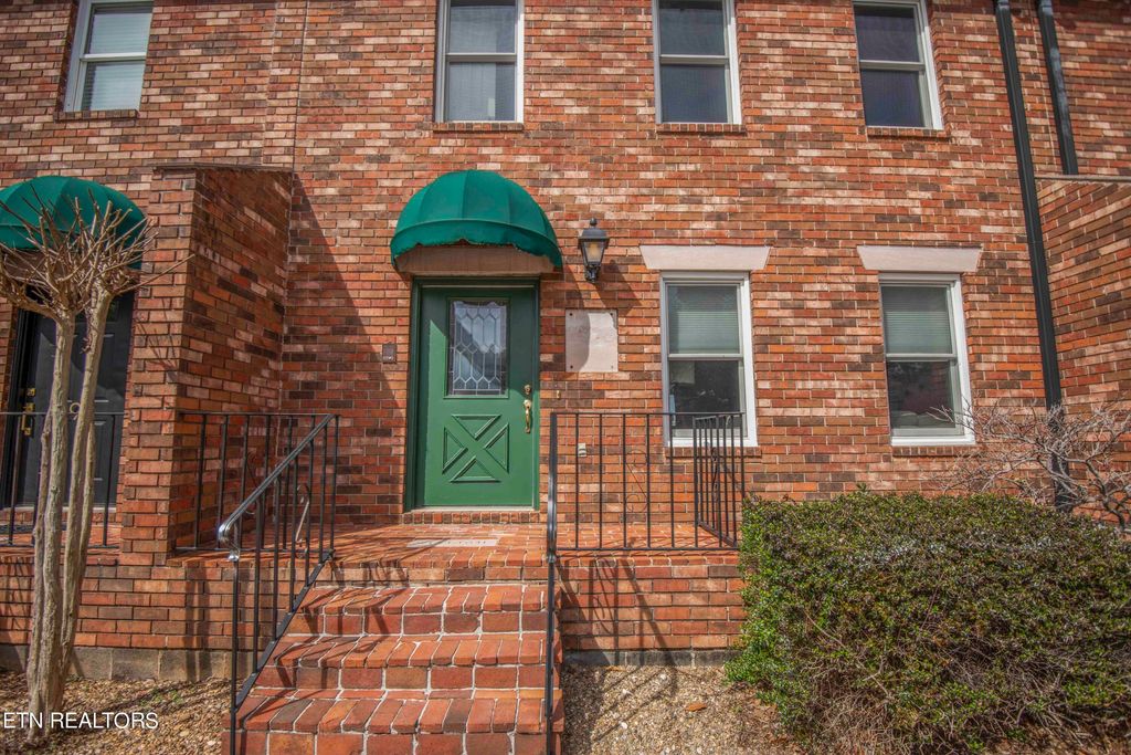 415 W Vine Ave #8

                                                                             Knoxville                                

                                    , TN - $740,000