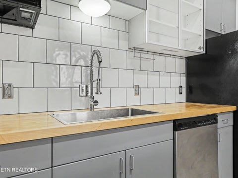 Tiny photo for 112 S Gay St #306, Knoxville, TN 37902 (MLS # 1354202)
